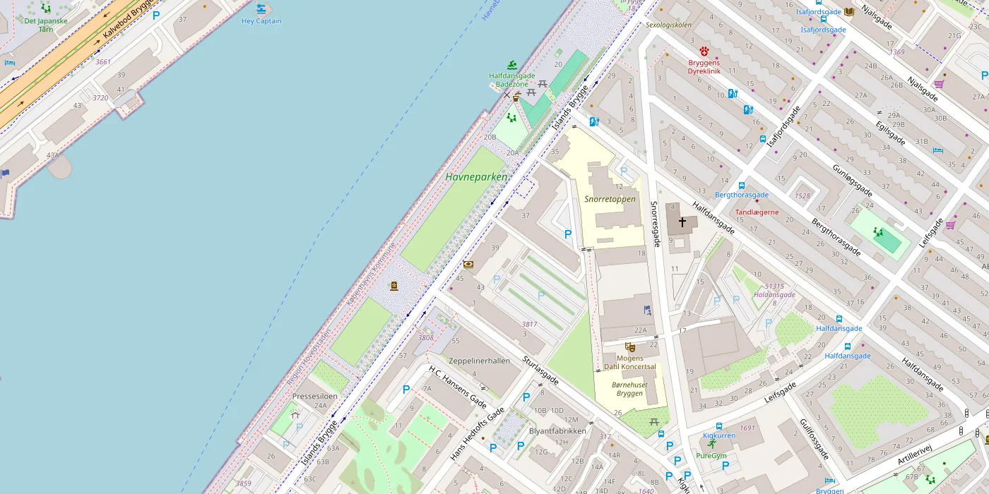 Kort over Islands Brygge 39 i København S. Kursusstedet ligger ud til havnepromenaden.